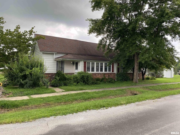 401 1ST Street, Karnak, Illinois 62956, 3 Bedrooms Bedrooms, 0 ,2 BathroomsBathrooms,Residential,For Sale,1ST,0,RMAEB458961