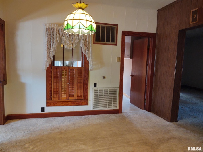 401 1ST Street, Karnak, Illinois 62956, 3 Bedrooms Bedrooms, 0 ,2 BathroomsBathrooms,Residential,For Sale,1ST,0,RMAEB458961