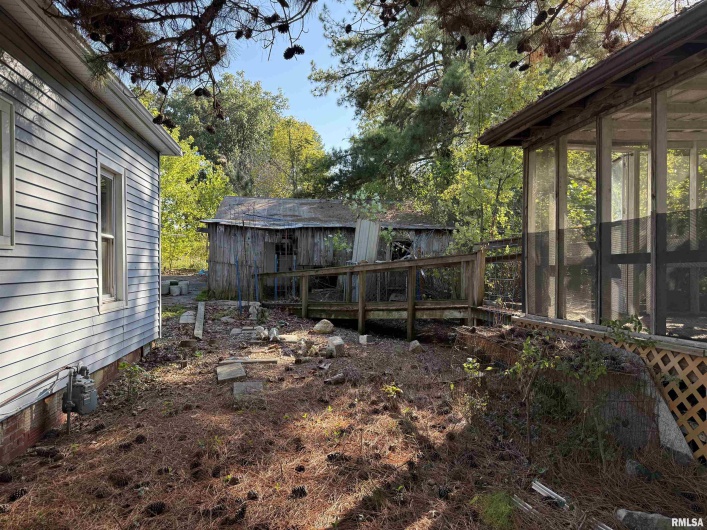 967 Bunker Street, Equality, Illinois 62934, 2 Bedrooms Bedrooms, 0 ,1 BathroomBathrooms,Residential,For Sale,Bunker,0,RMAEB460282