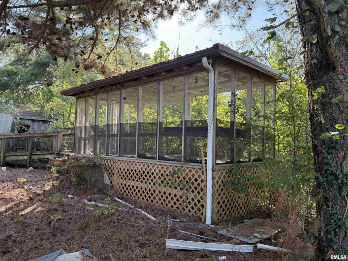 967 Bunker Street, Equality, Illinois 62934, 2 Bedrooms Bedrooms, 0 ,1 BathroomBathrooms,Residential,For Sale,Bunker,0,RMAEB460282