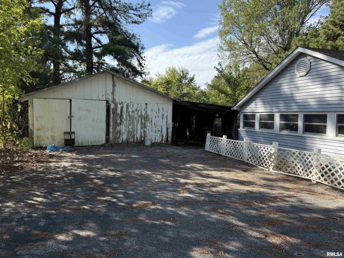 967 Bunker Street, Equality, Illinois 62934, 2 Bedrooms Bedrooms, 0 ,1 BathroomBathrooms,Residential,For Sale,Bunker,0,RMAEB460282