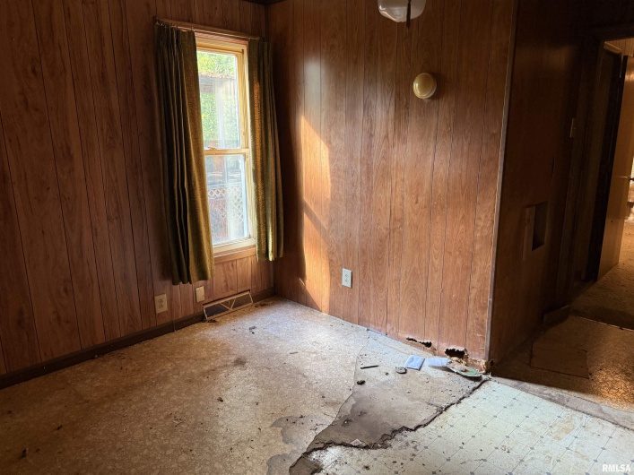 967 Bunker Street, Equality, Illinois 62934, 2 Bedrooms Bedrooms, 0 ,1 BathroomBathrooms,Residential,For Sale,Bunker,0,RMAEB460282