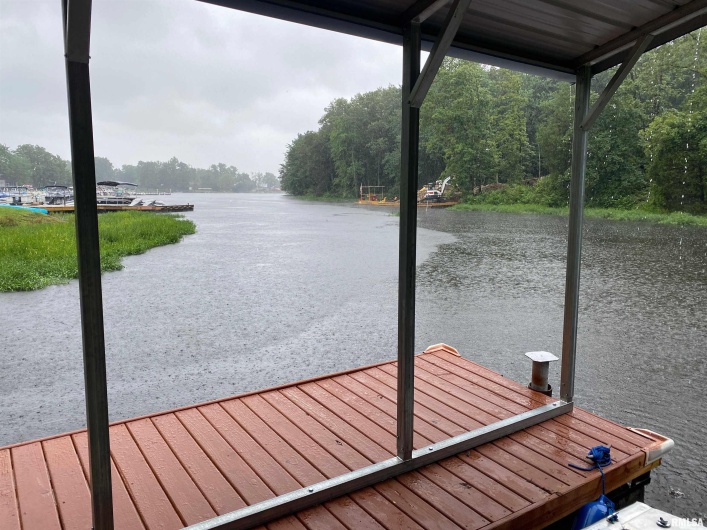 4 VICTORY Lane, Marion, Illinois 62959, 2 Bedrooms Bedrooms, 0 ,1 BathroomBathrooms,Residential,For Sale,VICTORY,0,RMAEB460286