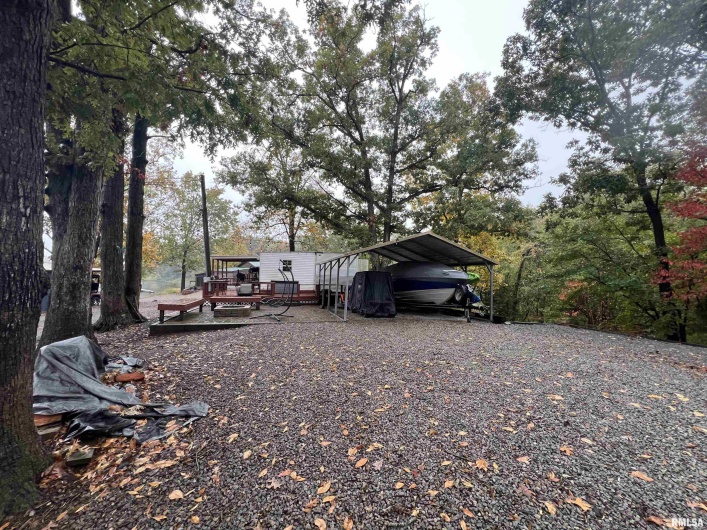 4 VICTORY Lane, Marion, Illinois 62959, 2 Bedrooms Bedrooms, 0 ,1 BathroomBathrooms,Residential,For Sale,VICTORY,0,RMAEB460286