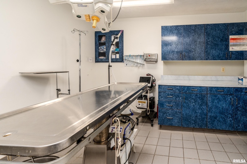 602 COURT Street, Marion, Illinois 62959, 0 , 0 ,0,Commercial Sale,For Sale,COURT,0,RMAEB460284