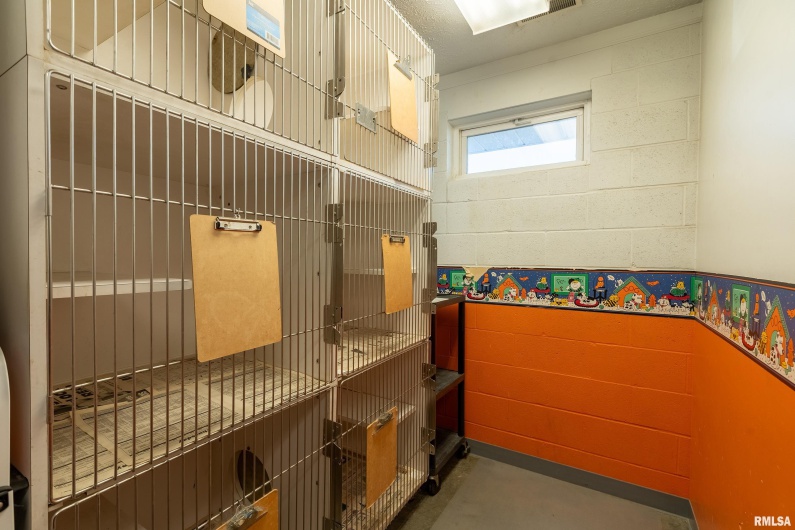 602 COURT Street, Marion, Illinois 62959, 0 , 0 ,0,Commercial Sale,For Sale,COURT,0,RMAEB460284