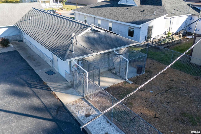 602 COURT Street, Marion, Illinois 62959, 0 , 0 ,0,Commercial Sale,For Sale,COURT,0,RMAEB460284