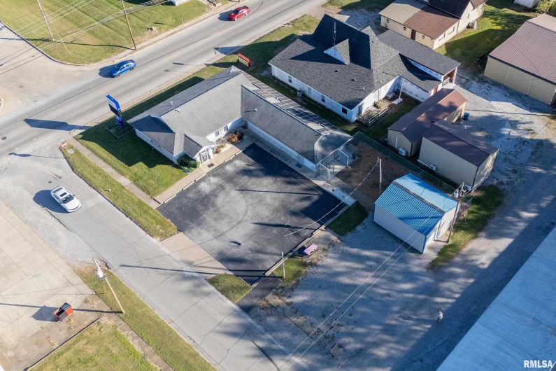 602 COURT Street, Marion, Illinois 62959, 0 , 0 ,0,Commercial Sale,For Sale,COURT,0,RMAEB460284