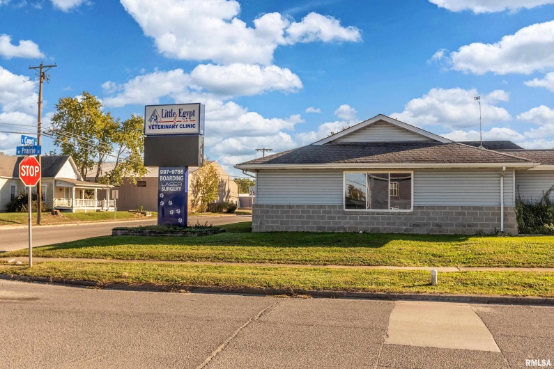 602 COURT Street, Marion, Illinois 62959, 0 , 0 ,0,Commercial Sale,For Sale,COURT,0,RMAEB460284