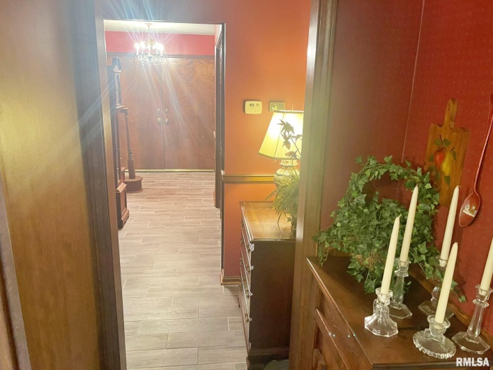 53 OLD ORCHARD Road, Metropolis, Illinois 62960, 4 Bedrooms Bedrooms, 0 ,2 BathroomsBathrooms,Residential,For Sale,OLD ORCHARD,0,RMAEB460290