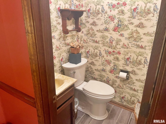 53 OLD ORCHARD Road, Metropolis, Illinois 62960, 4 Bedrooms Bedrooms, 0 ,2 BathroomsBathrooms,Residential,For Sale,OLD ORCHARD,0,RMAEB460290