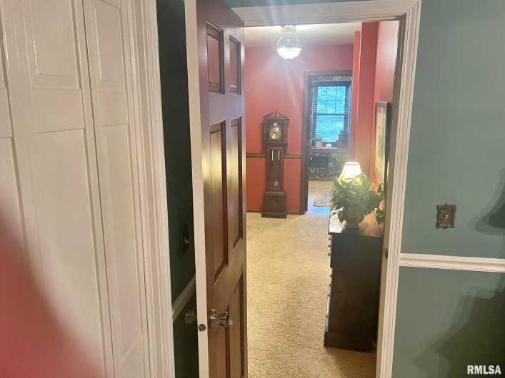 53 OLD ORCHARD Road, Metropolis, Illinois 62960, 4 Bedrooms Bedrooms, 0 ,2 BathroomsBathrooms,Residential,For Sale,OLD ORCHARD,0,RMAEB460290