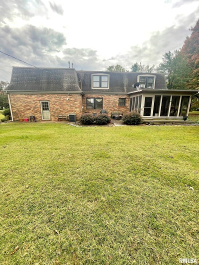 53 OLD ORCHARD Road, Metropolis, Illinois 62960, 4 Bedrooms Bedrooms, 0 ,2 BathroomsBathrooms,Residential,For Sale,OLD ORCHARD,0,RMAEB460290