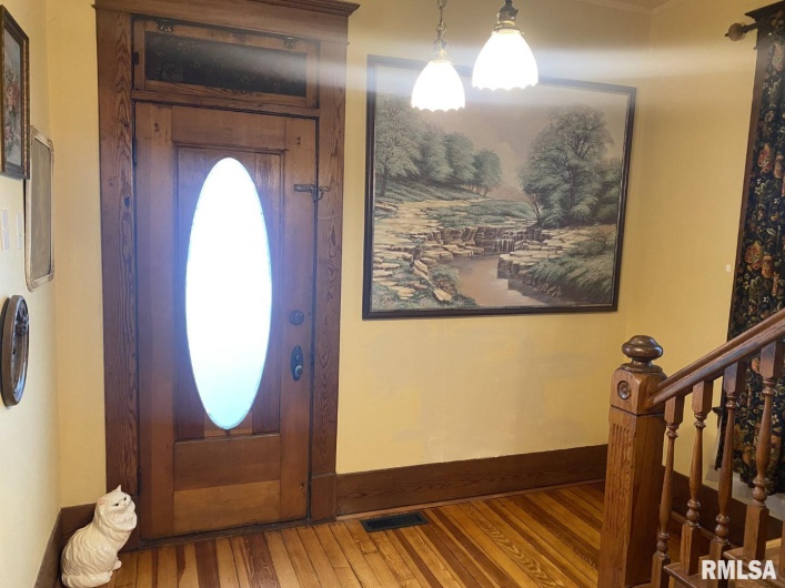 506 20TH Street, Murphysboro, Illinois 62966, 3 Bedrooms Bedrooms, 0 ,1 BathroomBathrooms,Residential,For Sale,20TH,0,RMAEB460292