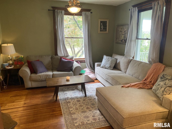 506 20TH Street, Murphysboro, Illinois 62966, 3 Bedrooms Bedrooms, 0 ,1 BathroomBathrooms,Residential,For Sale,20TH,0,RMAEB460292