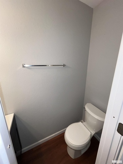 612 CAMPUS Drive, Carbondale, Illinois 62901, 3 Bedrooms Bedrooms, 0 ,1 BathroomBathrooms,Residential,For Sale,CAMPUS,0,RMAQC4268788