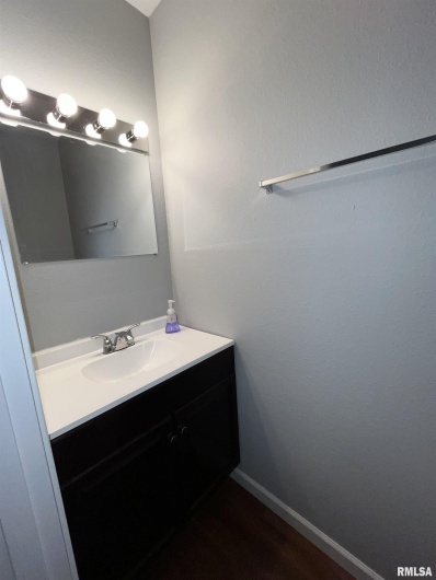 612 CAMPUS Drive, Carbondale, Illinois 62901, 3 Bedrooms Bedrooms, 0 ,1 BathroomBathrooms,Residential,For Sale,CAMPUS,0,RMAQC4268788