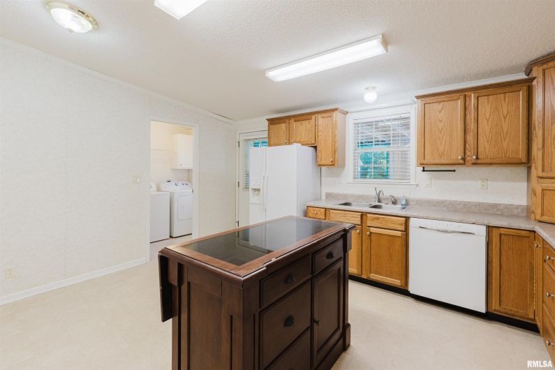 1009 Mayor Caliper Drive, Colp, Illinois 62921, 3 Bedrooms Bedrooms, 0 ,2 BathroomsBathrooms,Residential,For Sale,Mayor Caliper,0,RMAQC4268530