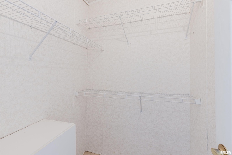 1009 Mayor Caliper Drive, Colp, Illinois 62921, 3 Bedrooms Bedrooms, 0 ,2 BathroomsBathrooms,Residential,For Sale,Mayor Caliper,0,RMAQC4268530