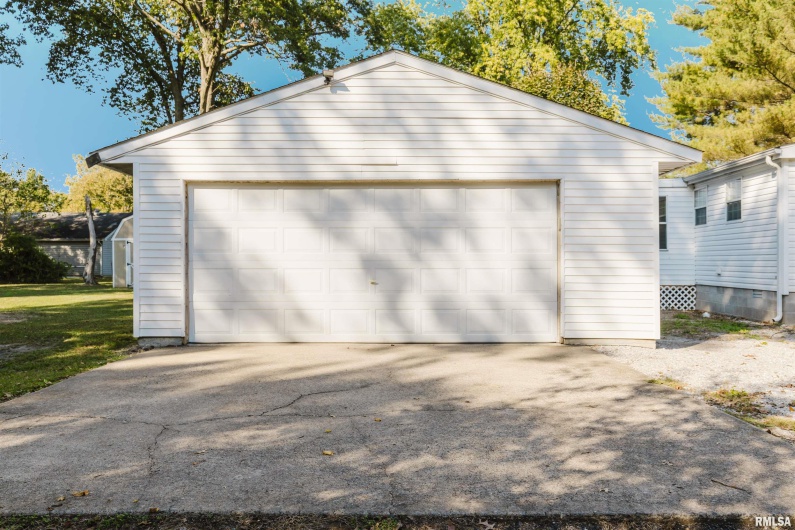 1009 Mayor Caliper Drive, Colp, Illinois 62921, 3 Bedrooms Bedrooms, 0 ,2 BathroomsBathrooms,Residential,For Sale,Mayor Caliper,0,RMAQC4268530