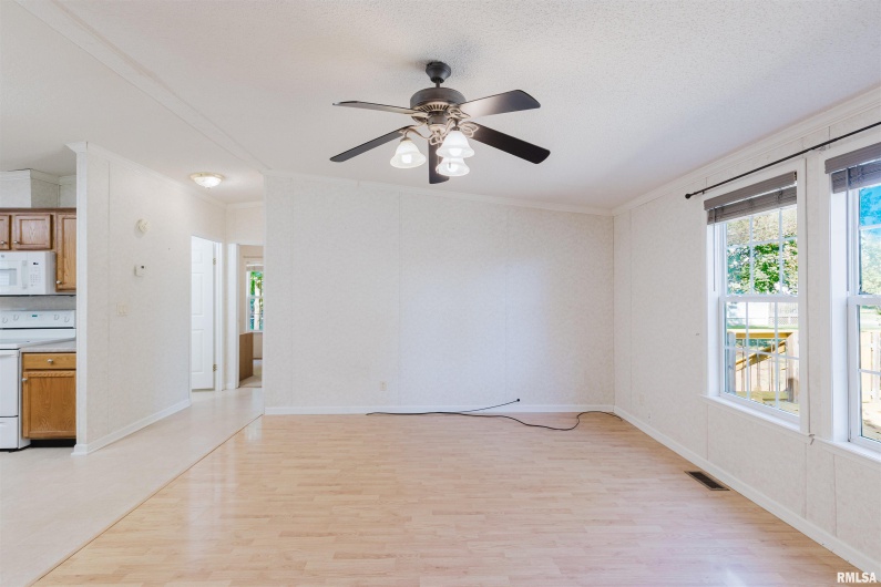 1009 Mayor Caliper Drive, Colp, Illinois 62921, 3 Bedrooms Bedrooms, 0 ,2 BathroomsBathrooms,Residential,For Sale,Mayor Caliper,0,RMAQC4268530