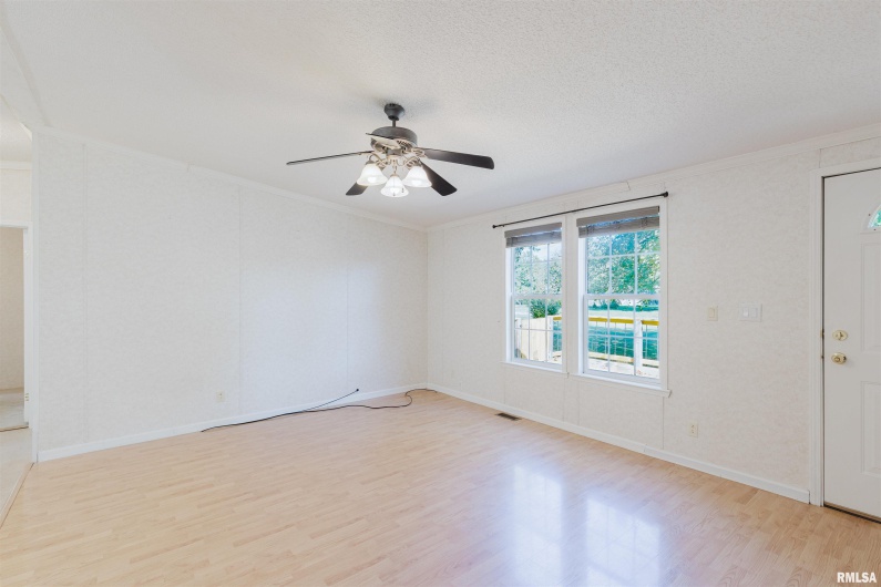 1009 Mayor Caliper Drive, Colp, Illinois 62921, 3 Bedrooms Bedrooms, 0 ,2 BathroomsBathrooms,Residential,For Sale,Mayor Caliper,0,RMAQC4268530