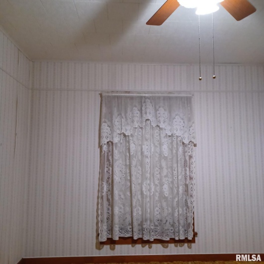 1607 Carbon Street, Marion, Illinois 62959, 2 Bedrooms Bedrooms, 0 ,1 BathroomBathrooms,Residential,For Sale,Carbon,0,RMAEB460295