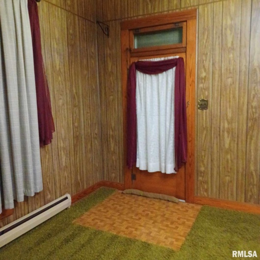 1607 Carbon Street, Marion, Illinois 62959, 2 Bedrooms Bedrooms, 0 ,1 BathroomBathrooms,Residential,For Sale,Carbon,0,RMAEB460295