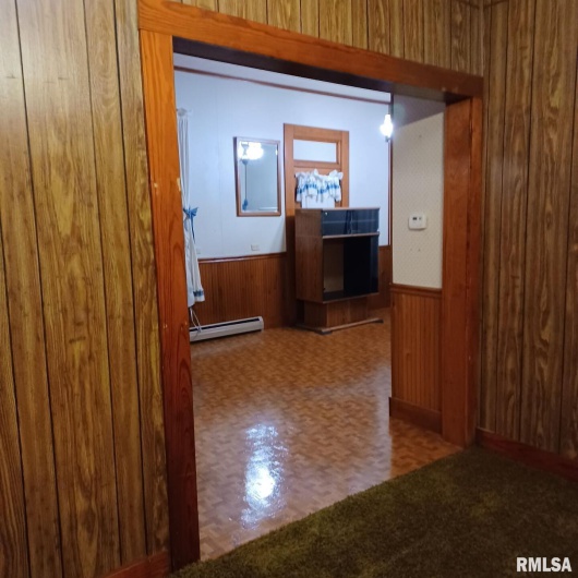 1607 Carbon Street, Marion, Illinois 62959, 2 Bedrooms Bedrooms, 0 ,1 BathroomBathrooms,Residential,For Sale,Carbon,0,RMAEB460295