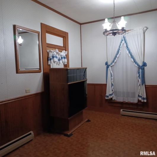 1607 Carbon Street, Marion, Illinois 62959, 2 Bedrooms Bedrooms, 0 ,1 BathroomBathrooms,Residential,For Sale,Carbon,0,RMAEB460295