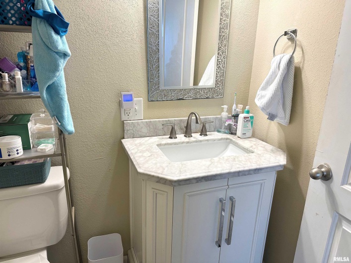 501 CEDAR CREEK Road, Makanda, Illinois 62958, 4 Bedrooms Bedrooms, 0 ,1 BathroomBathrooms,Residential,For Sale,CEDAR CREEK,0,RMAEB458723