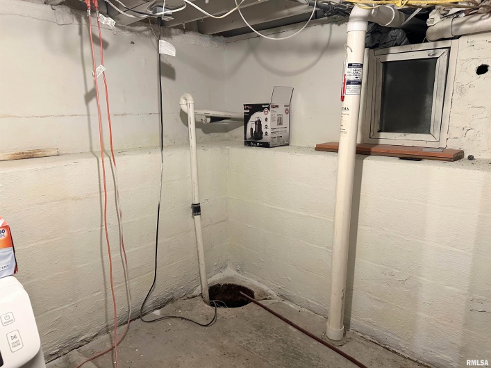 501 CEDAR CREEK Road, Makanda, Illinois 62958, 4 Bedrooms Bedrooms, 0 ,1 BathroomBathrooms,Residential,For Sale,CEDAR CREEK,0,RMAEB458723