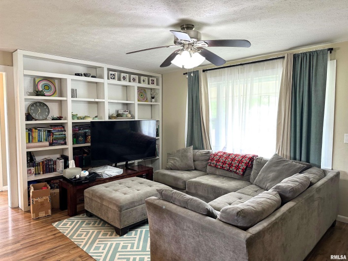 501 CEDAR CREEK Road, Makanda, Illinois 62958, 4 Bedrooms Bedrooms, 0 ,1 BathroomBathrooms,Residential,For Sale,CEDAR CREEK,0,RMAEB458723