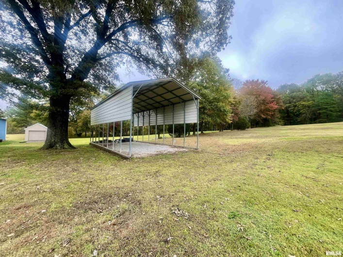 3220 Massac Creek Road, Metropolis, Illinois 62960, 3 Bedrooms Bedrooms, 0 ,2 BathroomsBathrooms,Residential,For Sale,Massac Creek,0,RMAEB460297