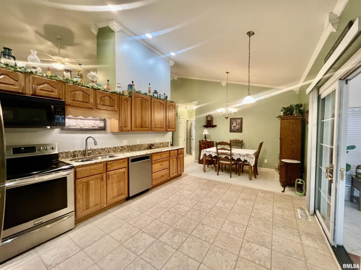 3220 Massac Creek Road, Metropolis, Illinois 62960, 3 Bedrooms Bedrooms, 0 ,2 BathroomsBathrooms,Residential,For Sale,Massac Creek,0,RMAEB460297