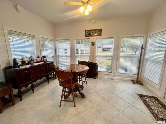 3220 Massac Creek Road, Metropolis, Illinois 62960, 3 Bedrooms Bedrooms, 0 ,2 BathroomsBathrooms,Residential,For Sale,Massac Creek,0,RMAEB460297