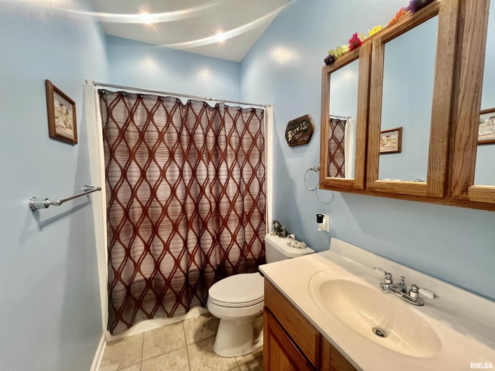 3220 Massac Creek Road, Metropolis, Illinois 62960, 3 Bedrooms Bedrooms, 0 ,2 BathroomsBathrooms,Residential,For Sale,Massac Creek,0,RMAEB460297