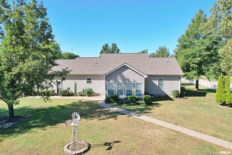 3220 Massac Creek Road, Metropolis, Illinois 62960, 3 Bedrooms Bedrooms, 0 ,2 BathroomsBathrooms,Residential,For Sale,Massac Creek,0,RMAEB460297