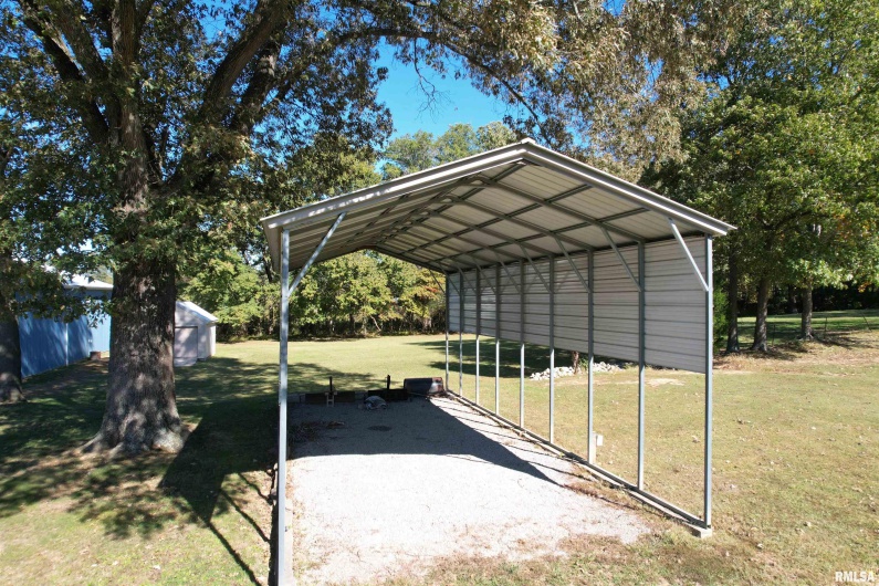 3220 Massac Creek Road, Metropolis, Illinois 62960, 3 Bedrooms Bedrooms, 0 ,2 BathroomsBathrooms,Residential,For Sale,Massac Creek,0,RMAEB460297