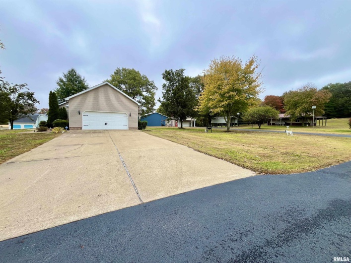 3220 Massac Creek Road, Metropolis, Illinois 62960, 3 Bedrooms Bedrooms, 0 ,2 BathroomsBathrooms,Residential,For Sale,Massac Creek,0,RMAEB460297