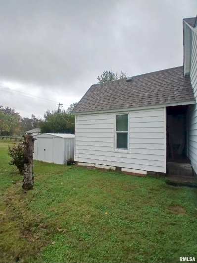 1101 16TH Street, Herrin, Illinois 62948, 2 Bedrooms Bedrooms, 0 ,1 BathroomBathrooms,Residential,For Sale,16TH,0,RMAQC4268851