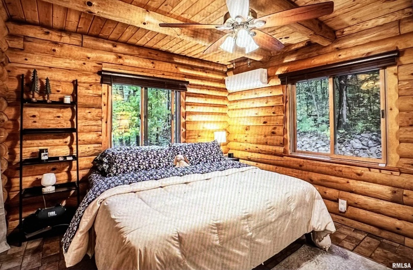 275 Yellow Springs Drive, Elizabethtown, Illinois 62931, 2 Bedrooms Bedrooms, 0 ,1 BathroomBathrooms,Residential,For Sale,Yellow Springs,0,RMAQC4268852