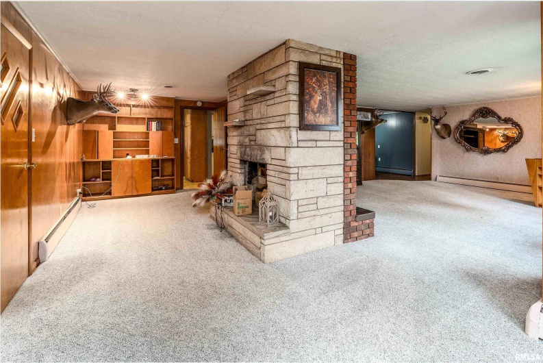 170 MELODY Lane, Murphysboro, Illinois 62966, 3 Bedrooms Bedrooms, 0 ,2 BathroomsBathrooms,Residential,For Sale,MELODY,0,RMAEB460309