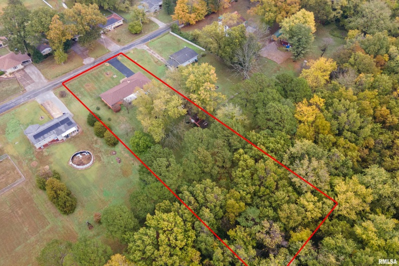 170 MELODY Lane, Murphysboro, Illinois 62966, 3 Bedrooms Bedrooms, 0 ,2 BathroomsBathrooms,Residential,For Sale,MELODY,0,RMAEB460309