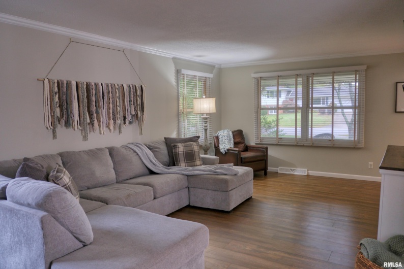 2605 KENT Drive, Carbondale, Illinois 62901, 4 Bedrooms Bedrooms, 0 ,3 BathroomsBathrooms,Residential,For Sale,KENT,0,RMAEB460314