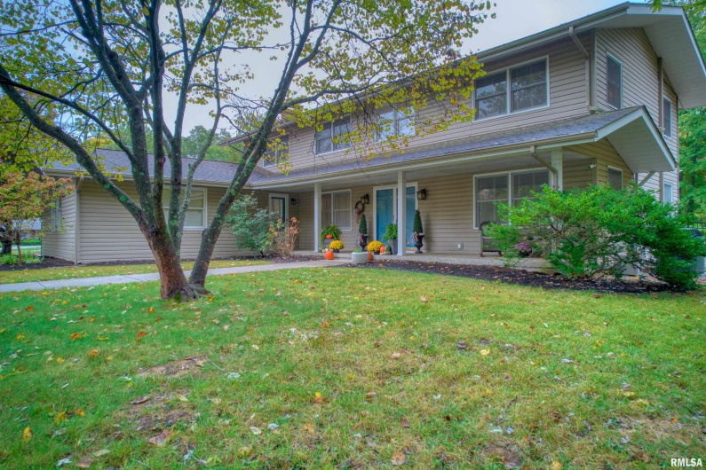 2605 KENT Drive, Carbondale, Illinois 62901, 4 Bedrooms Bedrooms, 0 ,3 BathroomsBathrooms,Residential,For Sale,KENT,0,RMAEB460314