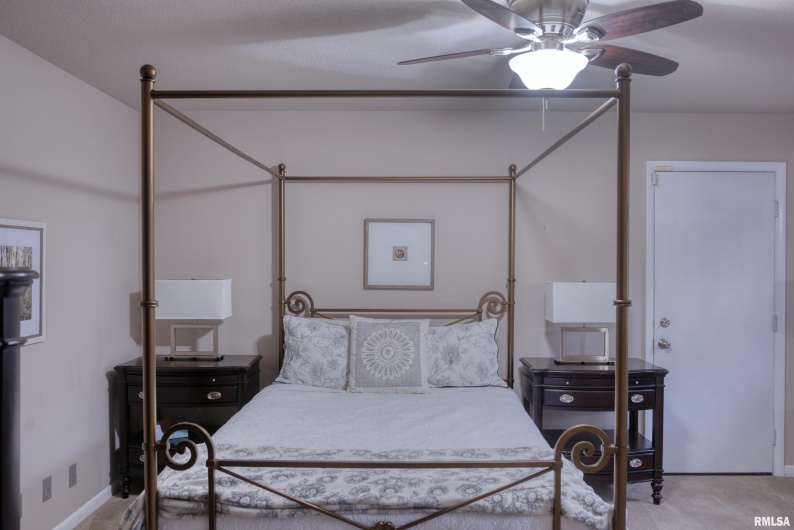 2605 KENT Drive, Carbondale, Illinois 62901, 4 Bedrooms Bedrooms, 0 ,3 BathroomsBathrooms,Residential,For Sale,KENT,0,RMAEB460314