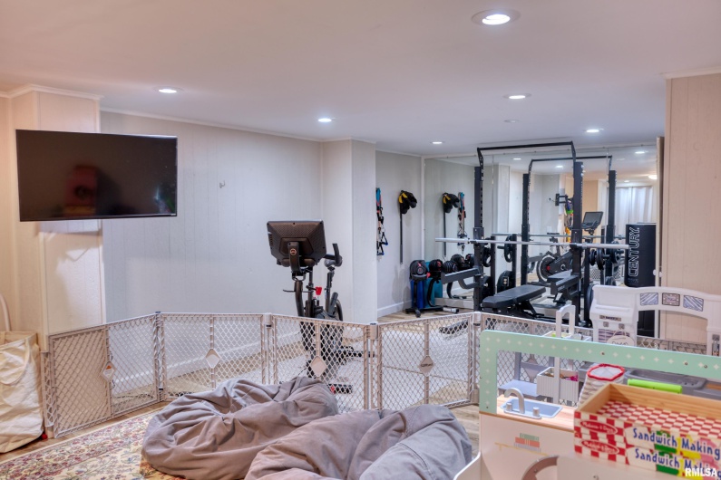 2605 KENT Drive, Carbondale, Illinois 62901, 4 Bedrooms Bedrooms, 0 ,3 BathroomsBathrooms,Residential,For Sale,KENT,0,RMAEB460314