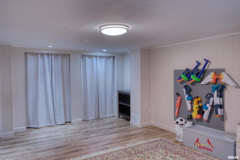 2605 KENT Drive, Carbondale, Illinois 62901, 4 Bedrooms Bedrooms, 0 ,3 BathroomsBathrooms,Residential,For Sale,KENT,0,RMAEB460314