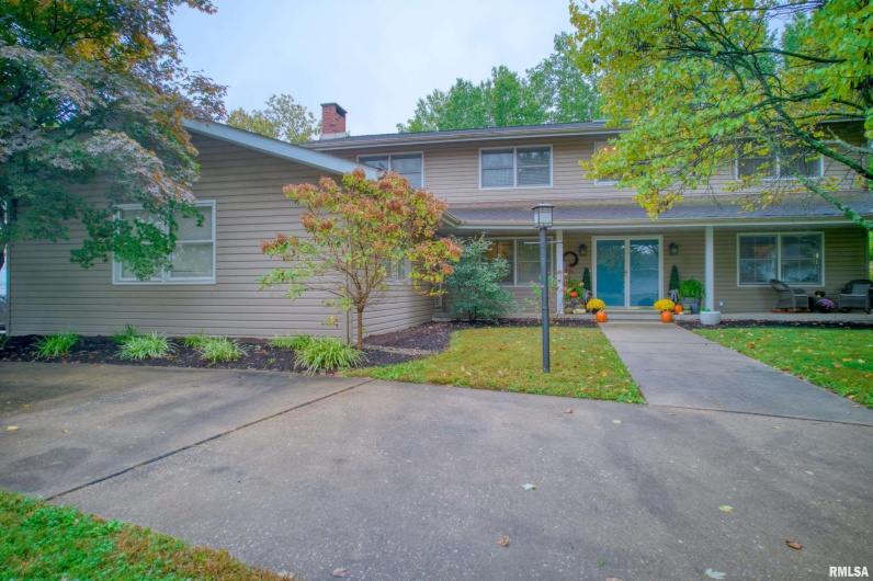 2605 KENT Drive, Carbondale, Illinois 62901, 4 Bedrooms Bedrooms, 0 ,3 BathroomsBathrooms,Residential,For Sale,KENT,0,RMAEB460314